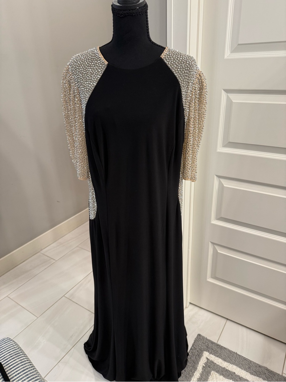 Gorgeous Elegant Black Evening Gown with Embellished Sleeves